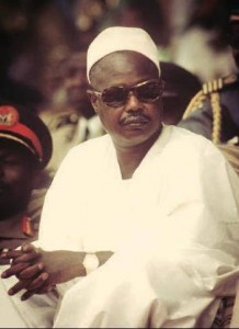 Ahmadou Babatoura Ahidjo, né le 24 août 1924 à Garoua - mort le 30 novembre 1989 à Dakar, Sénégal